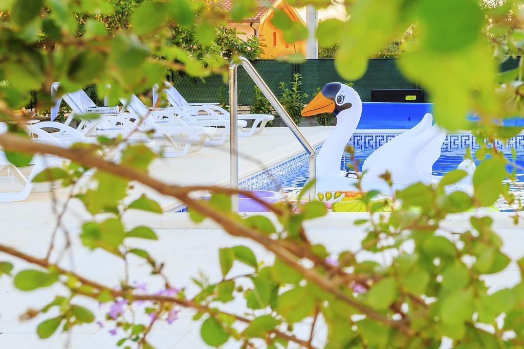 Villa Rusula Rudine  Екстериор снимка